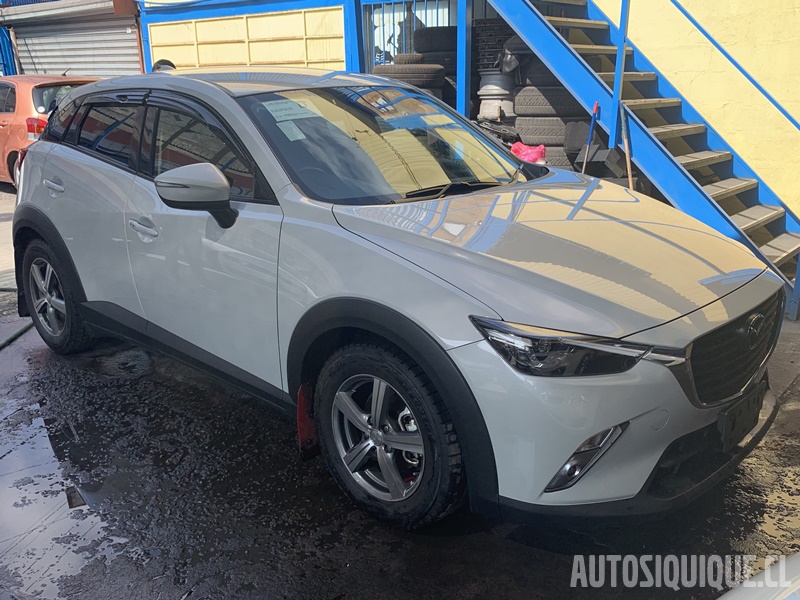 Archivo:Mazda CX-3 JDM 02-2015 - 05-2018 frontal.jpeg