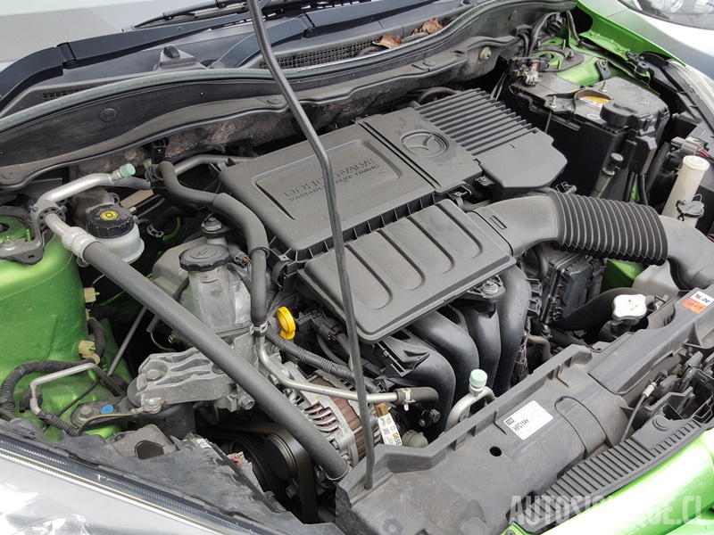 Archivo:Motor ZY-VE Mazda Demio 3ra gen.jpeg