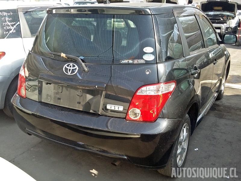 Archivo:Toyota IST 1 posterior 05-2005 - 07-2007.jpeg