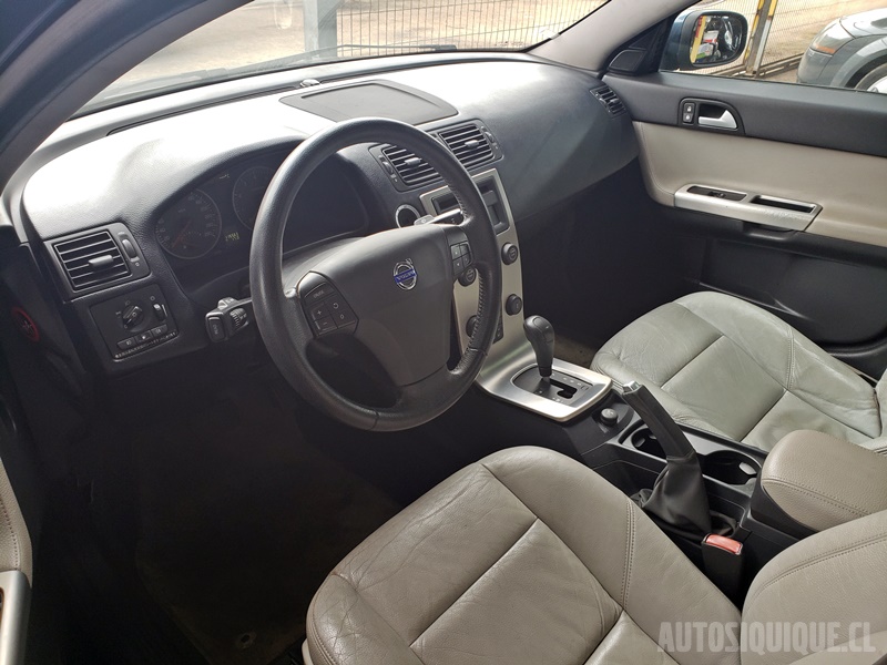 Archivo:Volvo S40 Interior RHD a LHD (Modelos 05-2004 - 09-2007).jpeg