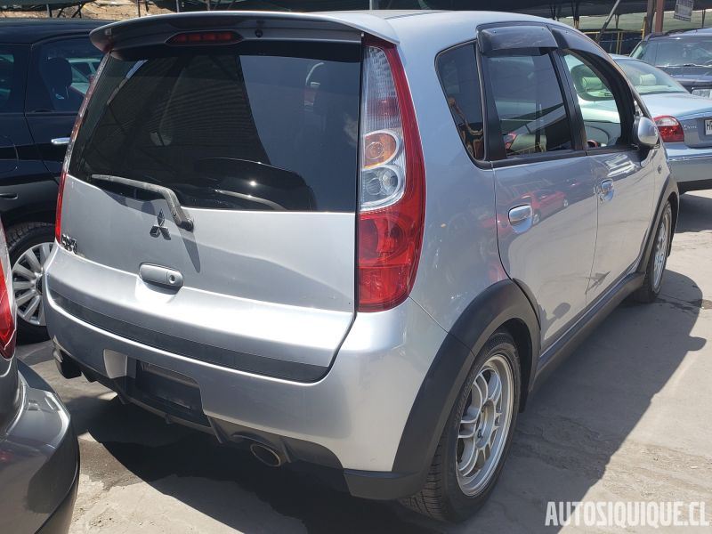 Archivo:Mitsubishi Colt 05-2006 - 10-2012 RALLIART VERSION R REAR.jpeg