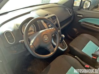 Suzuki Splash (Interior con dirección convertida a la izquierda, modelos 10-2008 - 08-2014).jpeg